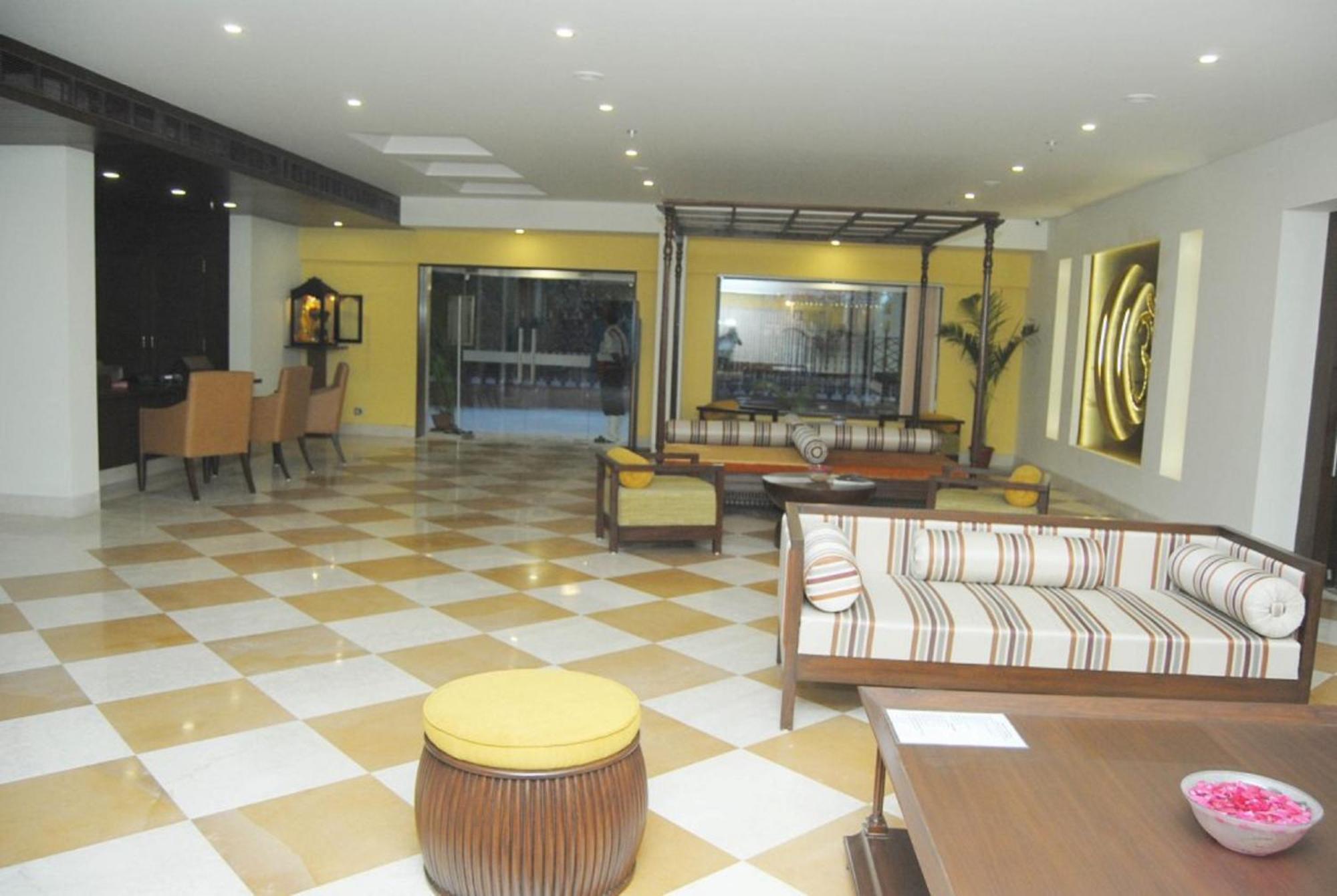 Hotel Abigail Goradia's Shirdi Exterior foto