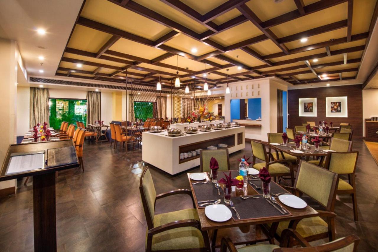 Hotel Abigail Goradia's Shirdi Exterior foto