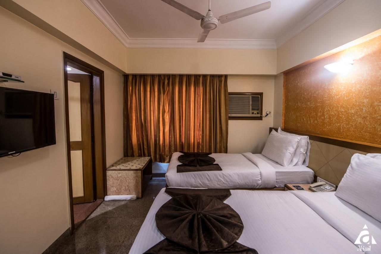 Hotel Abigail Goradia's Shirdi Exterior foto