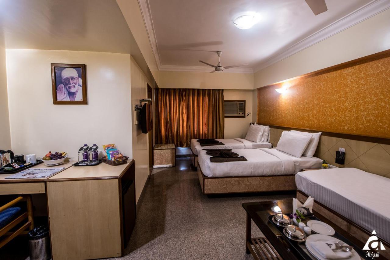 Hotel Abigail Goradia's Shirdi Exterior foto