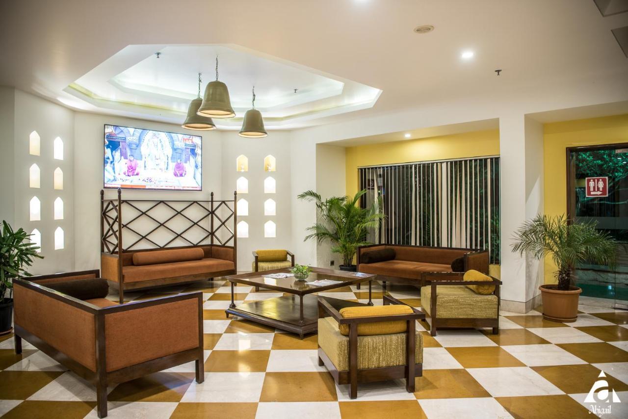 Hotel Abigail Goradia's Shirdi Exterior foto