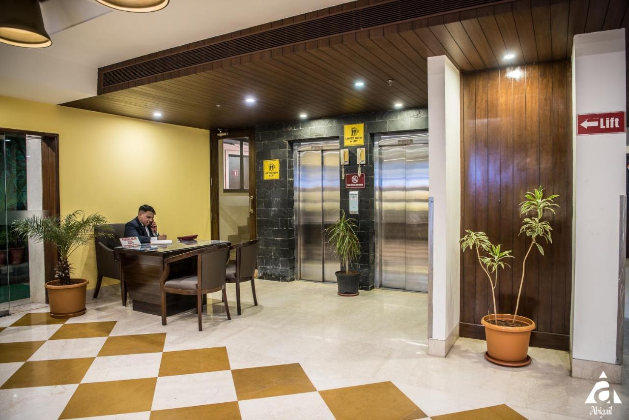 Hotel Abigail Goradia's Shirdi Exterior foto